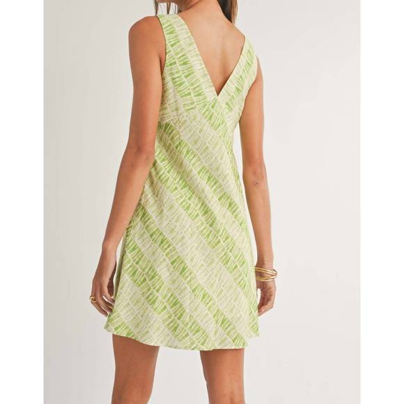 NEW SAGE THE LABEL out and about v-neck dress in lime - Picture 3 of 3